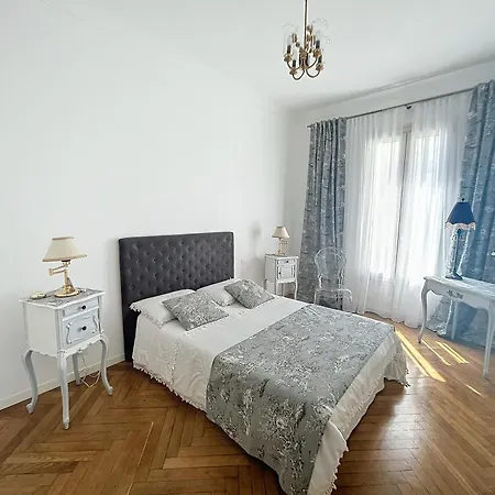 Elegant Proche Mer